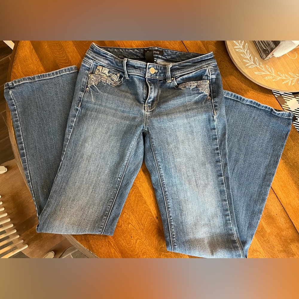 White House Black Market Flare Jeans with Lace Detail 2S 2P
